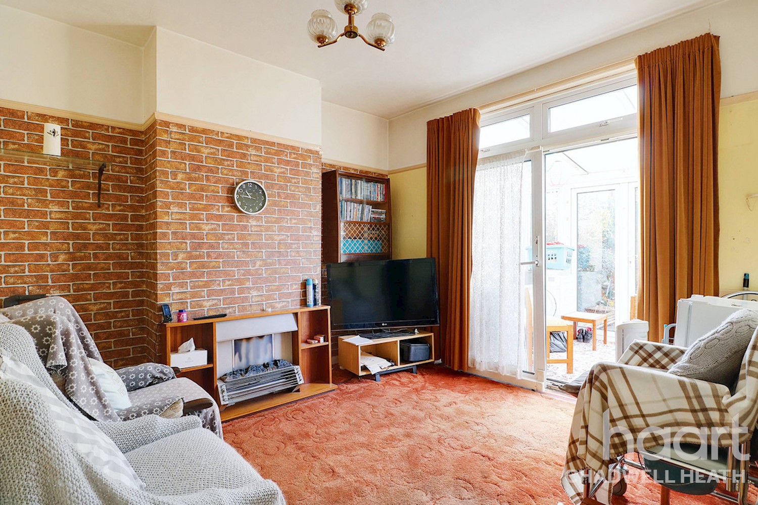 3 bedroom MidTerrace House Warley Avenue, Dagenham £400,000 haart