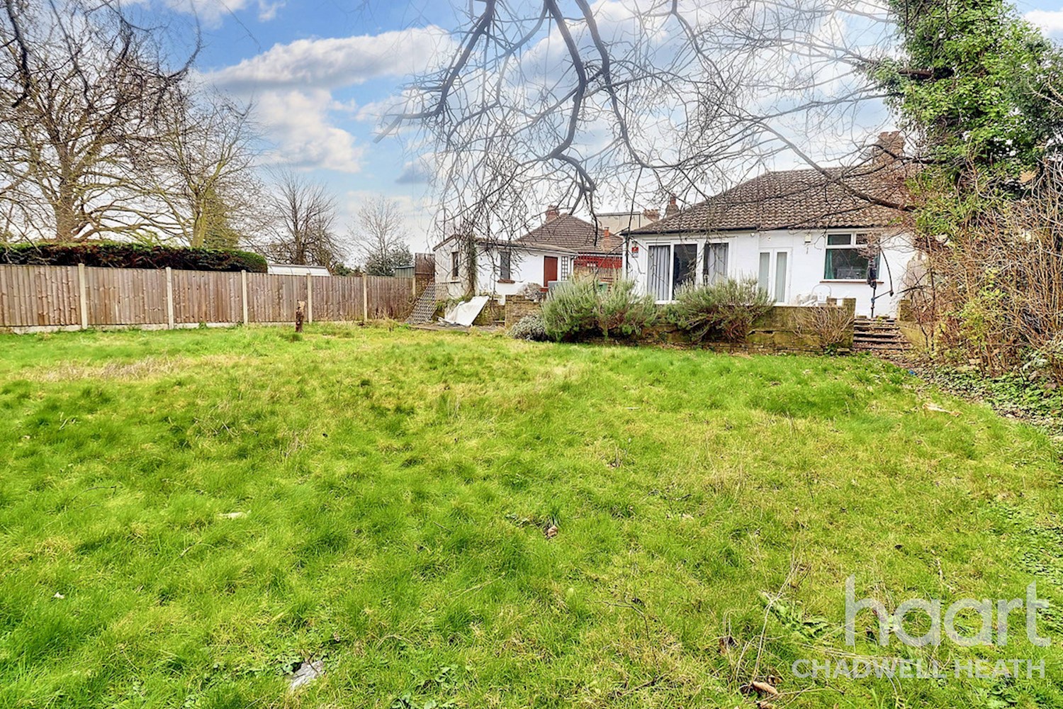 3 bedroom Bungalow | Burlington Gardens, Romford | £500,000 | haart