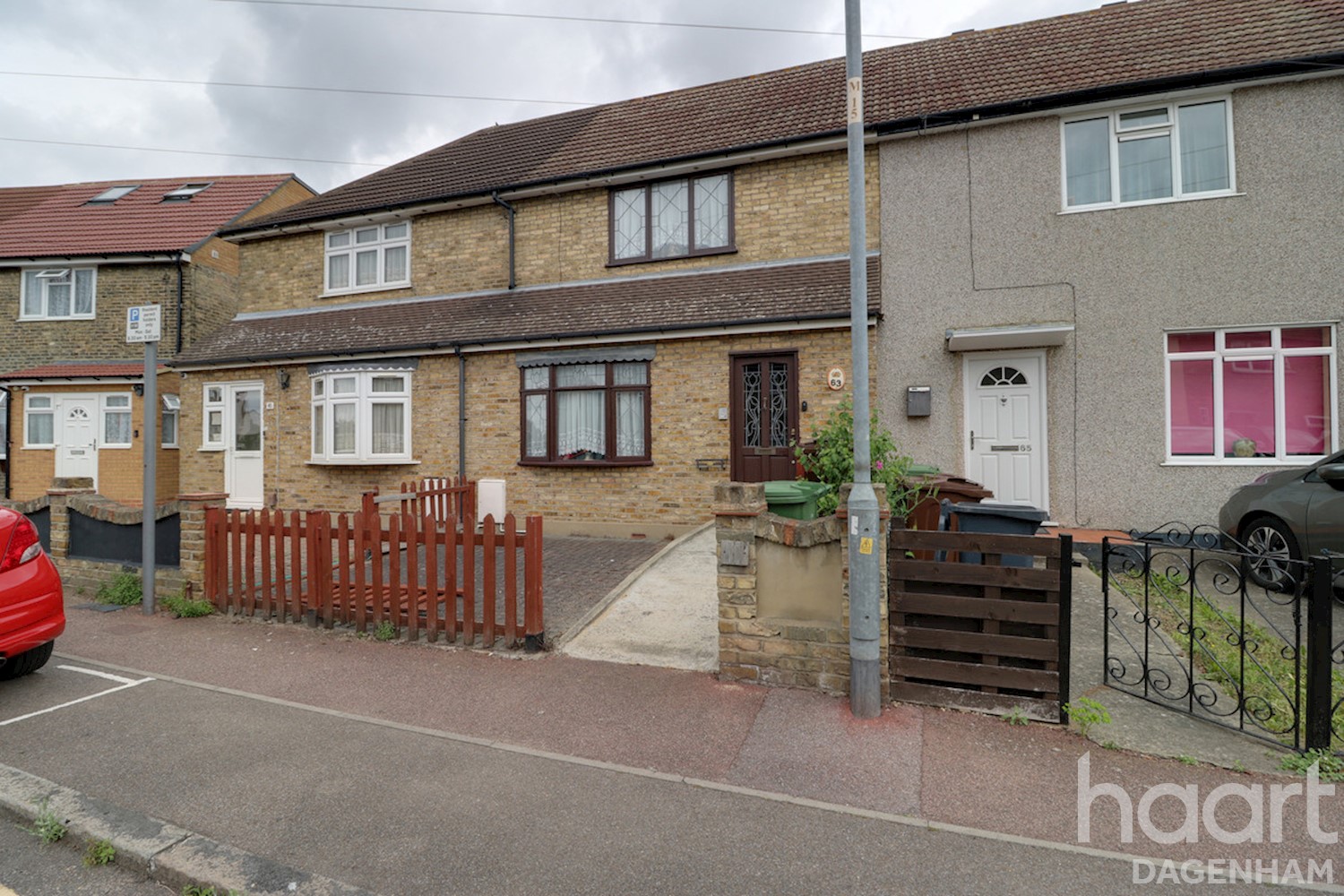 3 Bedroom Mid Terrace House Manning Road Dagenham 360 000 Haart