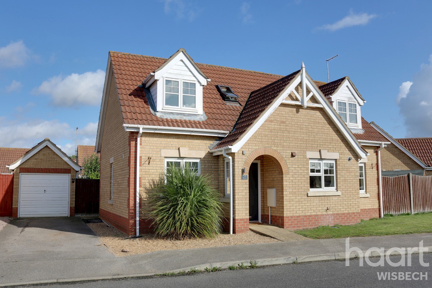 3 Bedroom Detached House Munday Way Leverington 210 000 Haart