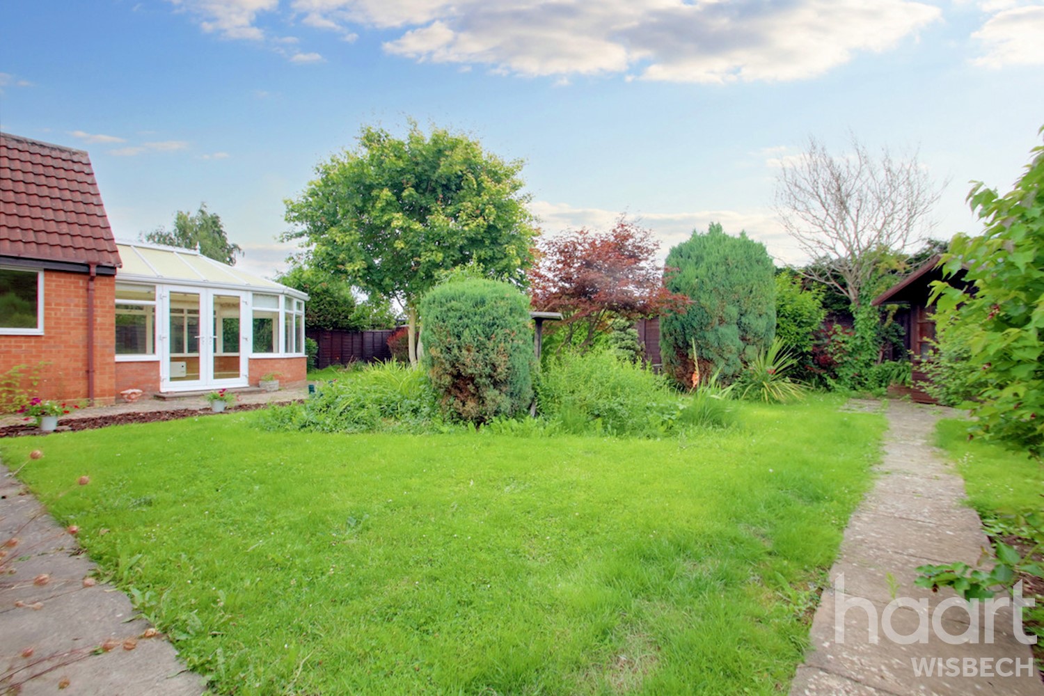 3 bedroom Bungalow Stanley Drive, Sutton Bridge £275,000 haart