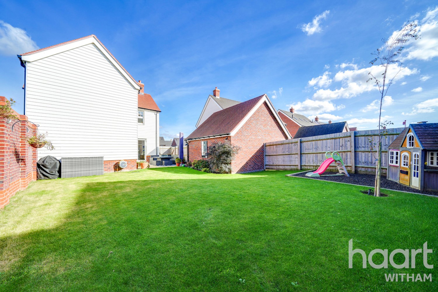 4 bedroom Detached House, Pavelin Avenue, Witham, £600,000