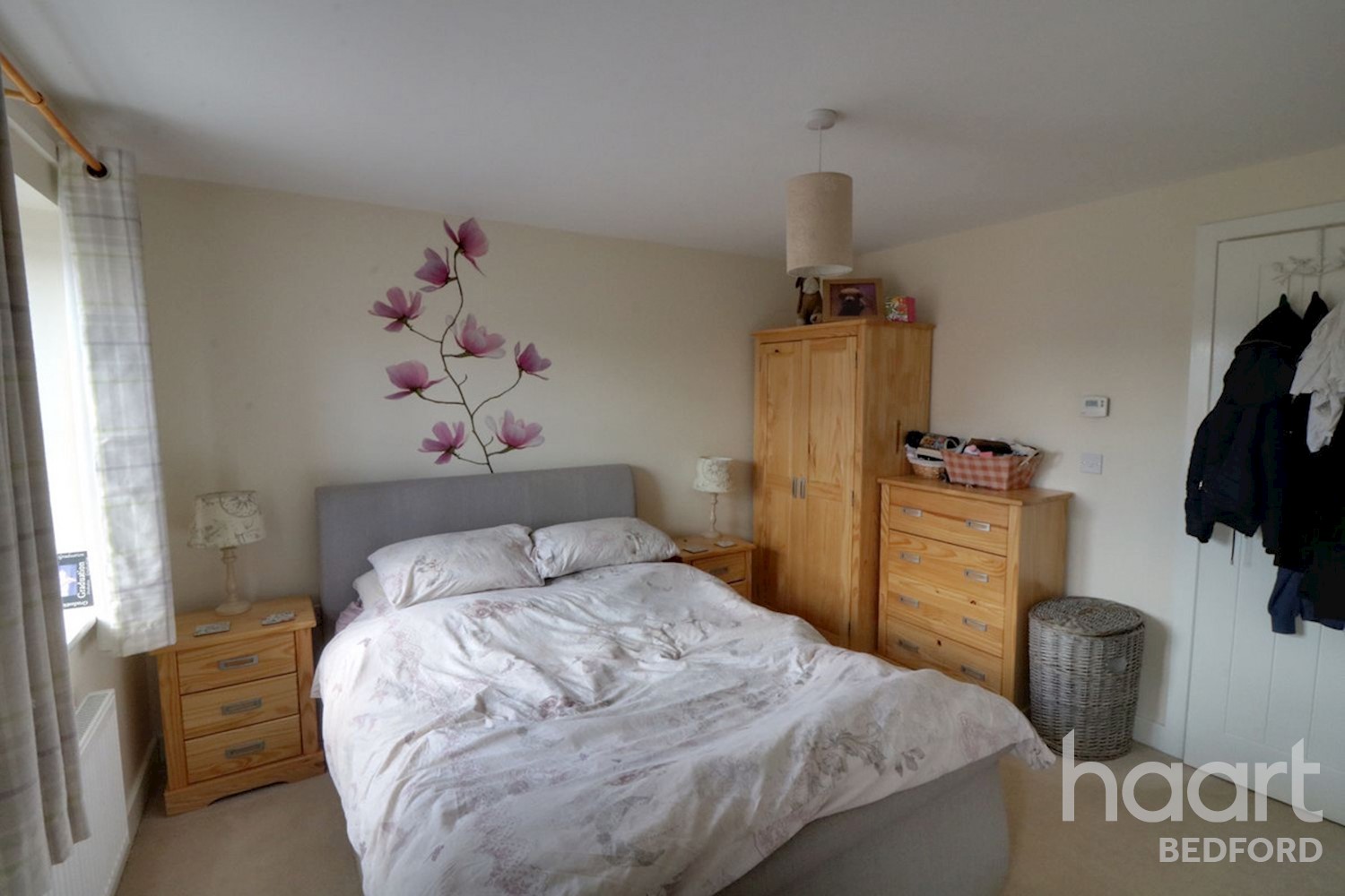 Two Beds In Shefford