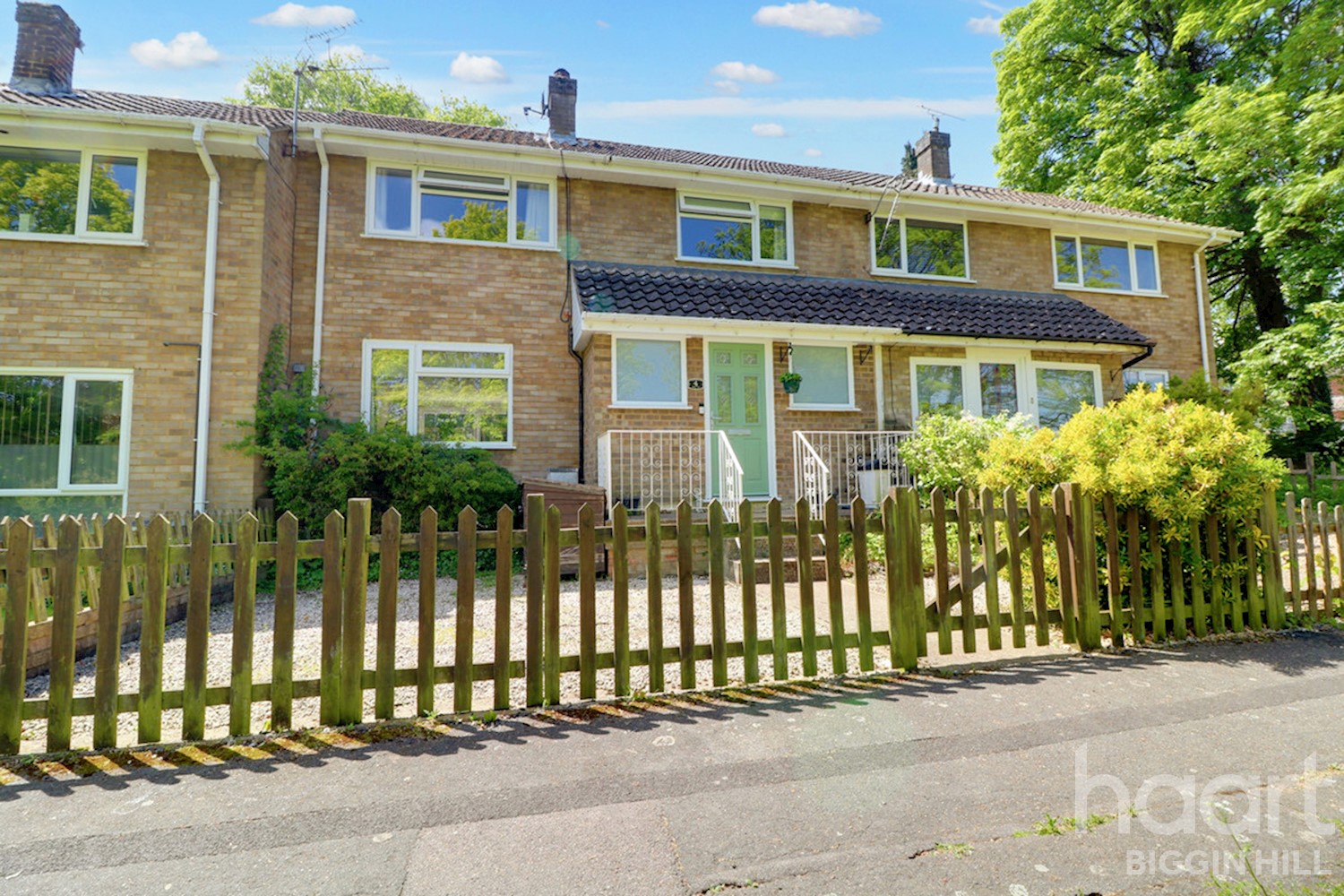 3 bedroom MidTerrace House Valley View, Biggin Hill £425,000 haart