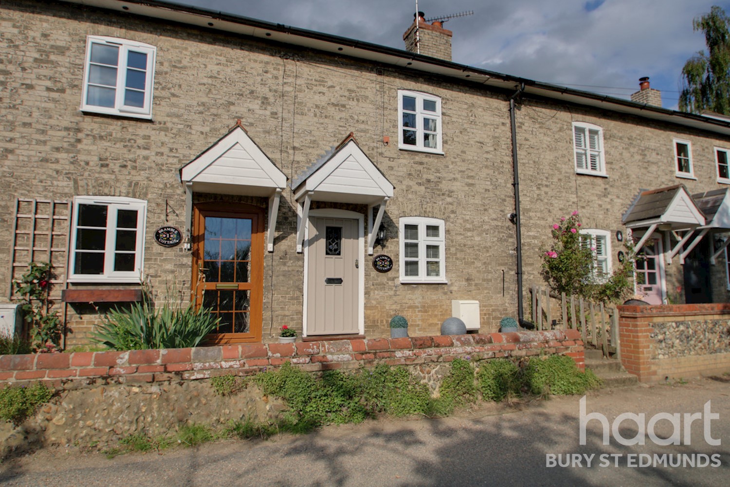 2 Bedroom Cottage Drinkstone Road Beyton Bury St Edmunds