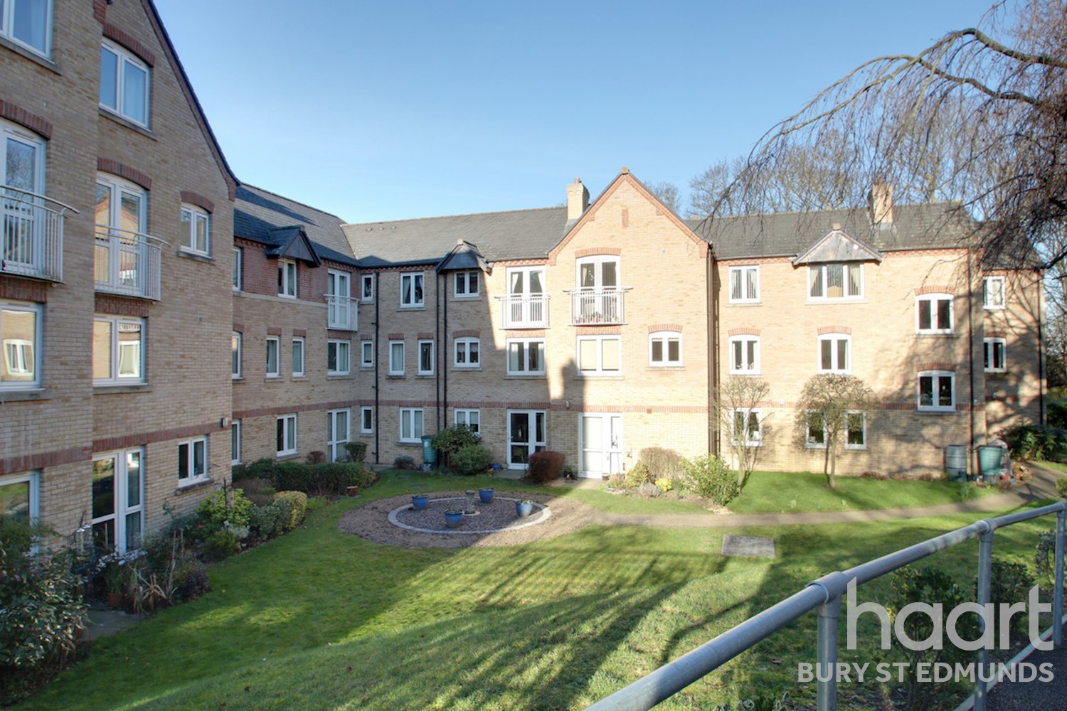 1 bedroom Flat / Apartment Risbygate Street, Bury St Edmunds £