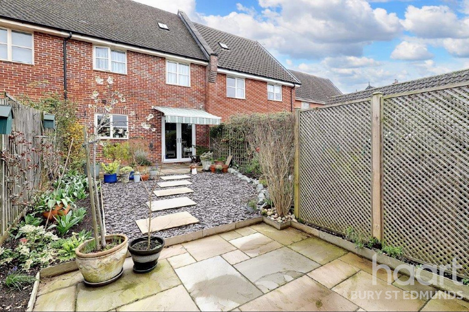 3 bedroom MidTerrace House Willow Close, Walsham Le Willows, Bury St