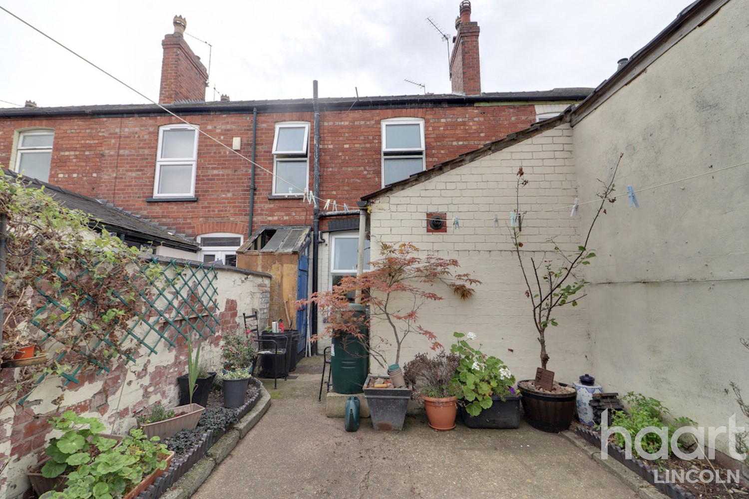 2 bedroom MidTerrace House Kirkby Street, Lincoln £120,000 haart