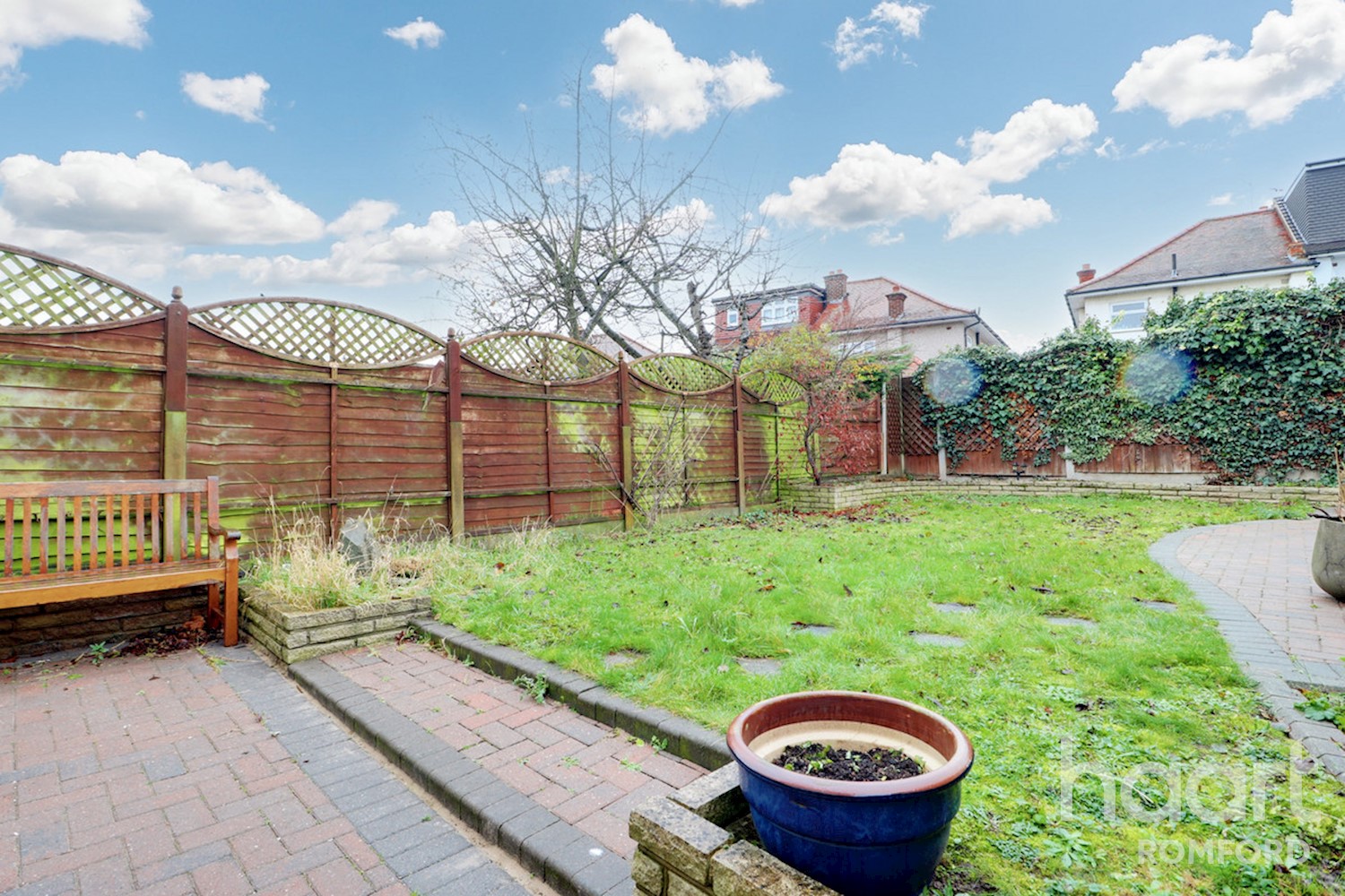 3 bedroom SemiDetached House Victoria Avenue, Romford £475,000 haart