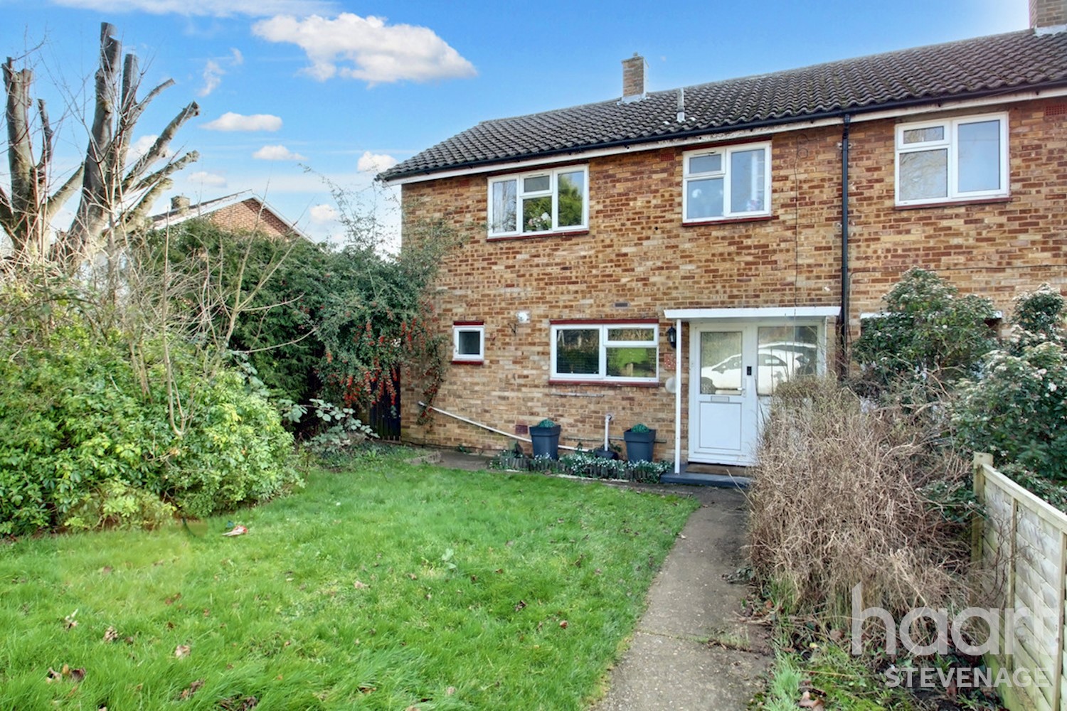 3 bedroom End-of-Terrace House | Badgers Close, Stevenage | £325,000 | haart