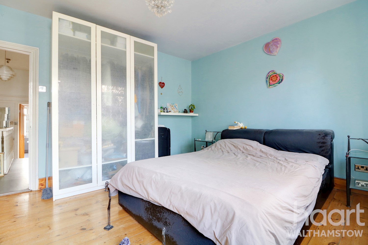 2 bedroom MidTerrace House Ivy Road, Walthamstow £550,000 haart