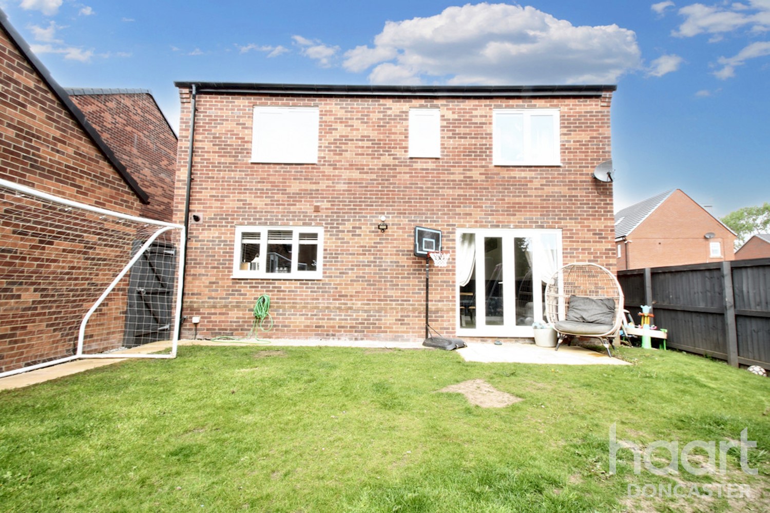 4 bedroom Detached House | Heatherfields Crescent, Rossington ...