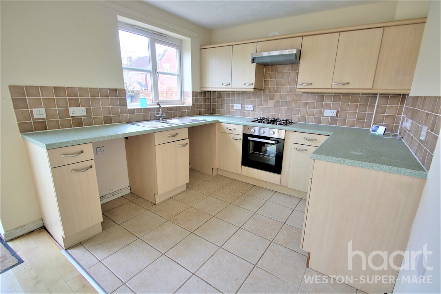 3 Bedroom Detached House Weston Village 250 000 Haart