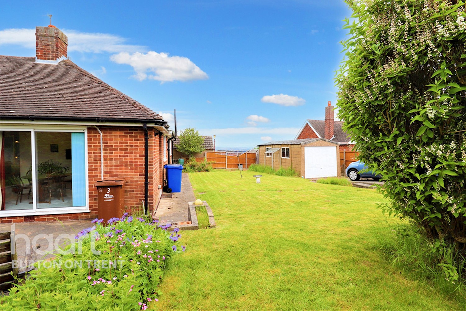 3 bedroom Bungalow Moat Bank Burton On Trent 350 000 haart