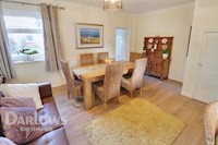 Dining Room 17ft 1ins x 11ft 3ins (5.23m x 3.45m)
