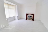 Dining Room 15ft 5ins x 17ft 3ins (4.72m x 5.28m)