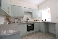 Kitchen 9ft 0ins x 8ft 2ins (2.75m x 2.5m)