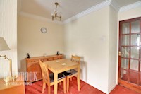 Dining Area  9ft 10ins x 5ft 9ins (3m x 1.75m)