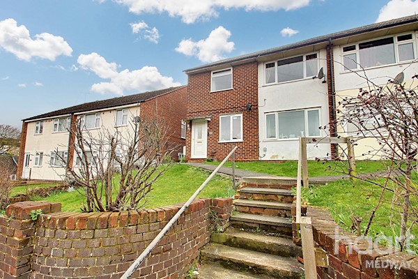 2 bedroom Maisonette | Elaine Avenue, Rochester | £120,000 | haart