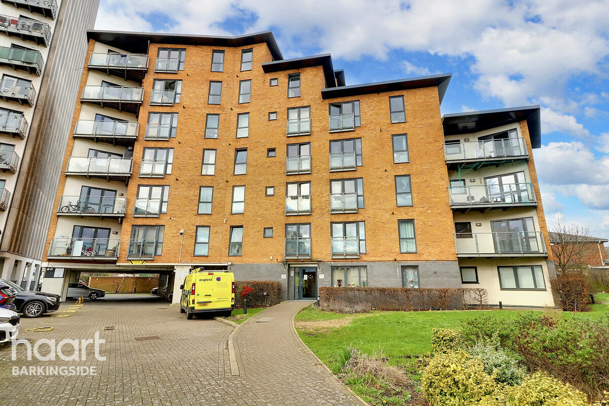 2 bedroom Apartment 57 Parham Drive, Gants Hill £325,000 haart