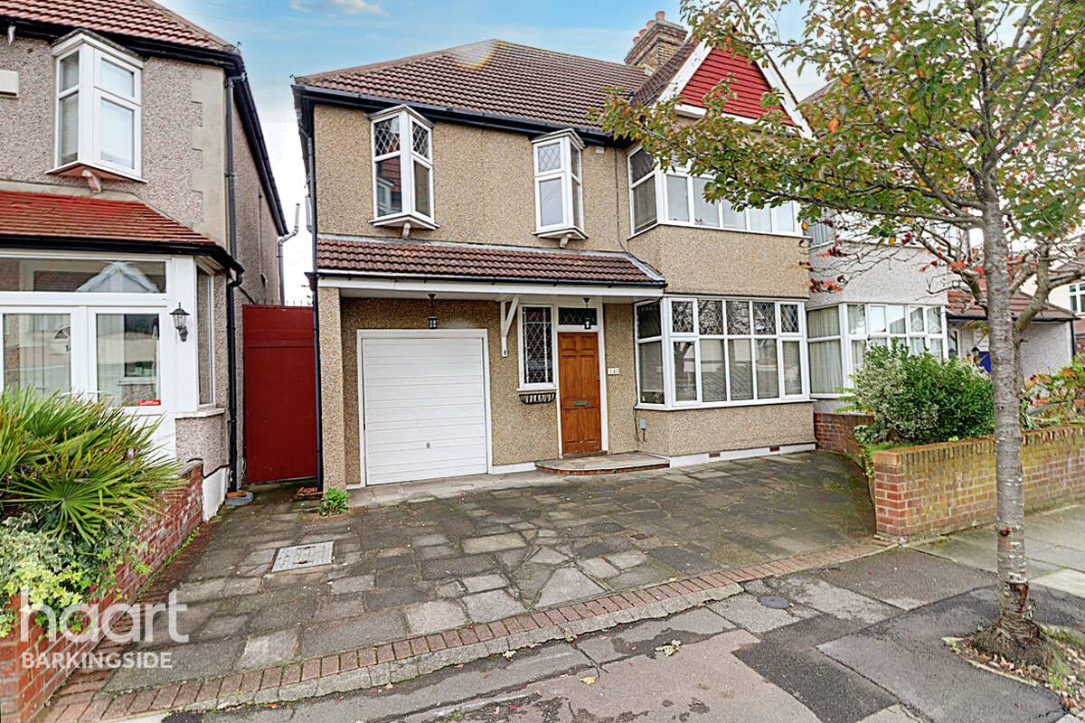 4 bedroom Semidetached house Ashurst Drive, Barkingside £700,000