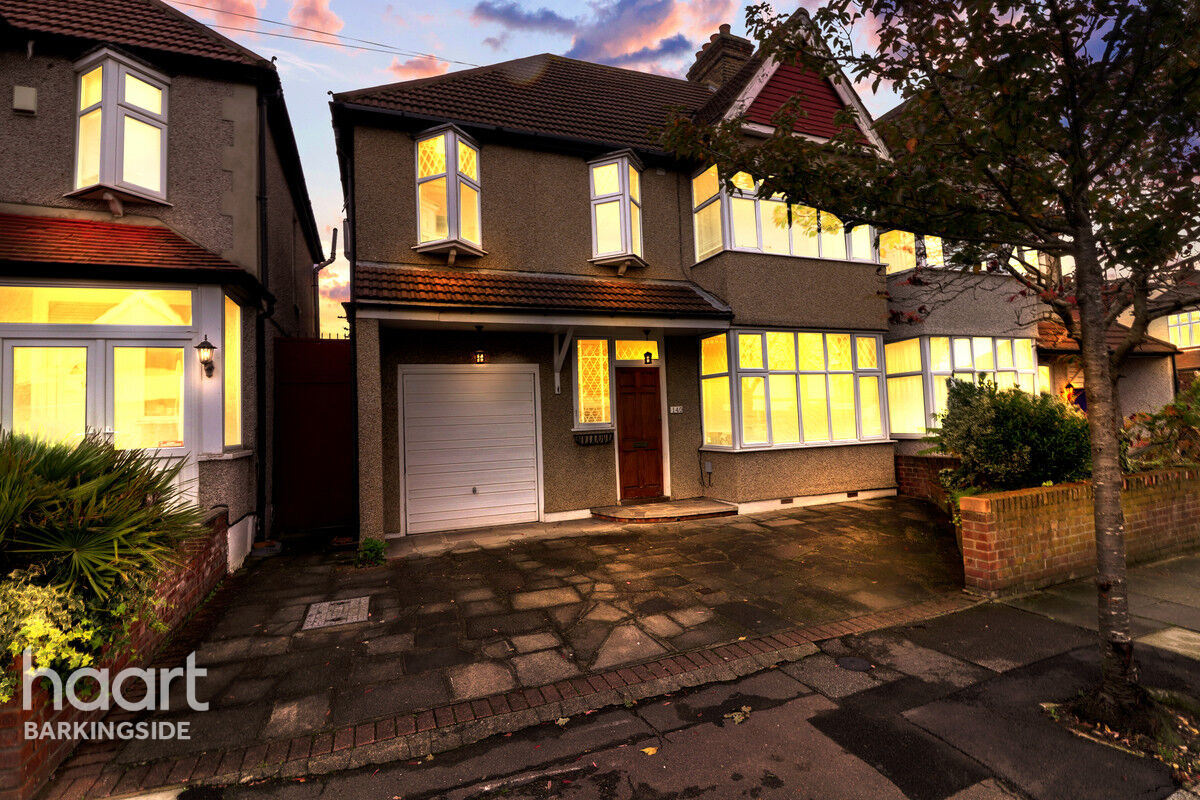 4 bedroom Semidetached house Ashurst Drive, Barkingside £700,000