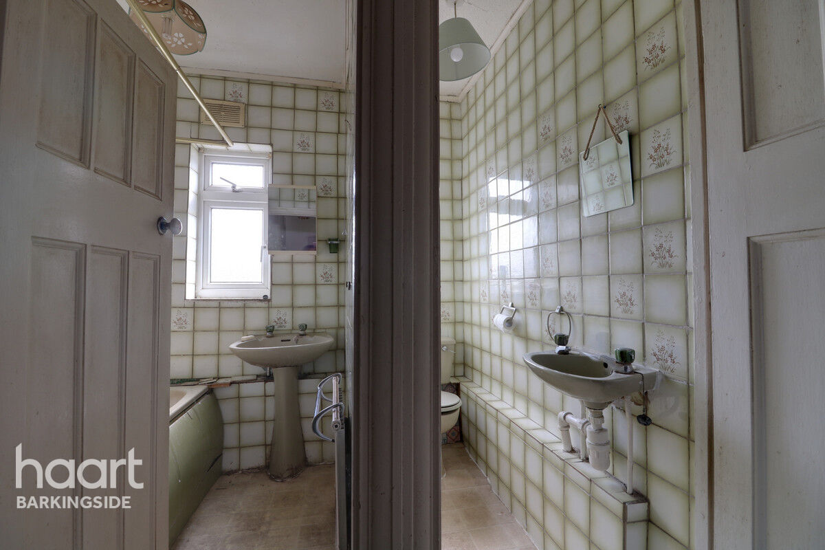 4 bedroom Terraced House Ashurst Drive, Ilford £550,000 haart