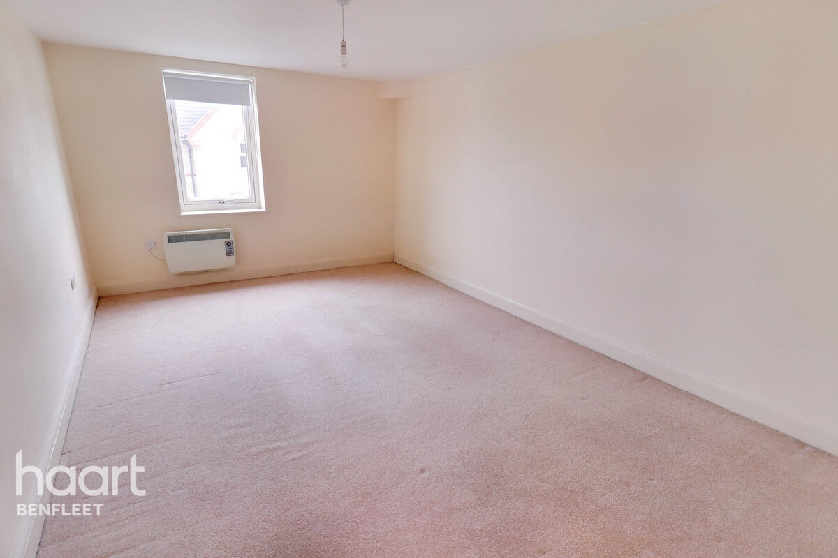 3 bedroom Apartment Lambeth Road, Benfleet £325,000 haart