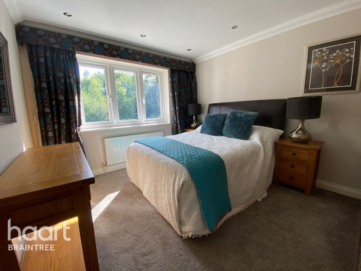 4 bedroom Detached house Grove Orchard, Braintree £865,000 haart