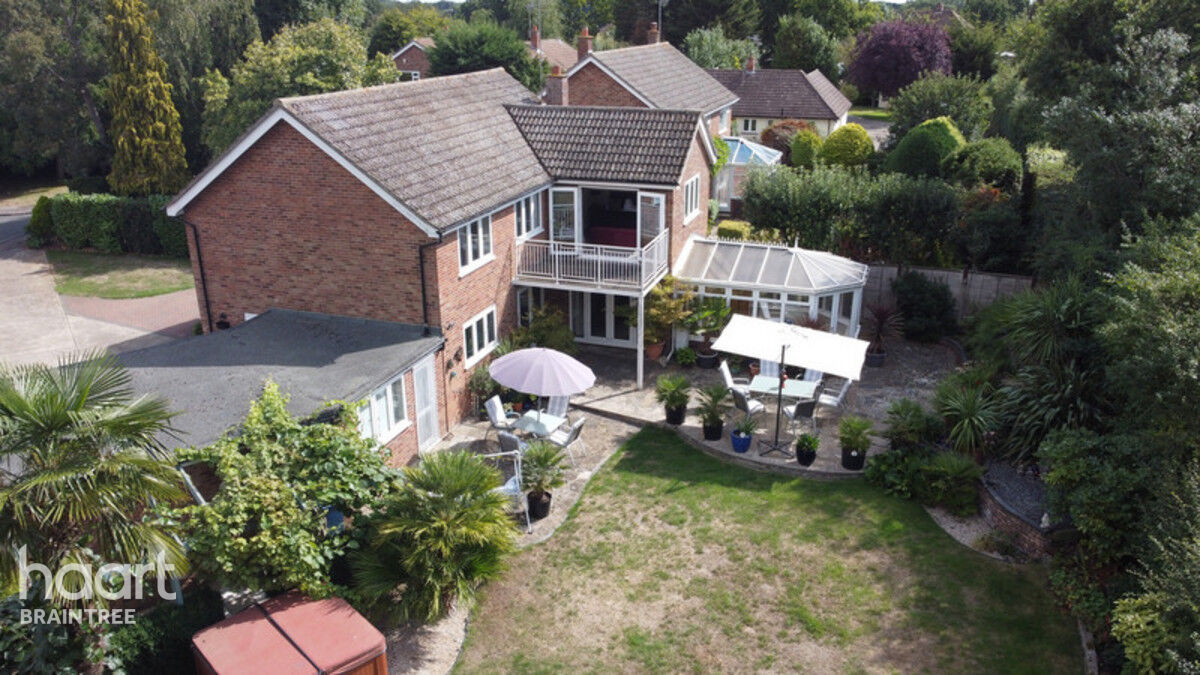 4 bedroom Detached house Grove Orchard, Braintree £865,000 haart