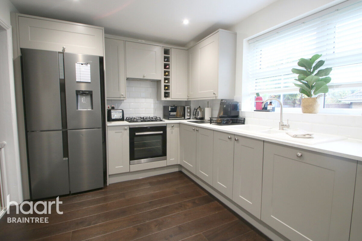 4 bedroom Detached house Bridport Way, Braintree £475,000 haart