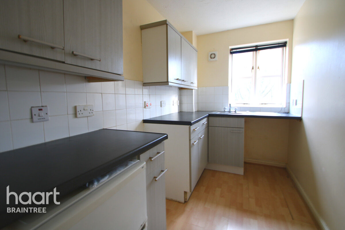2 bedroom Jersey Way, Braintree £160,000 haart