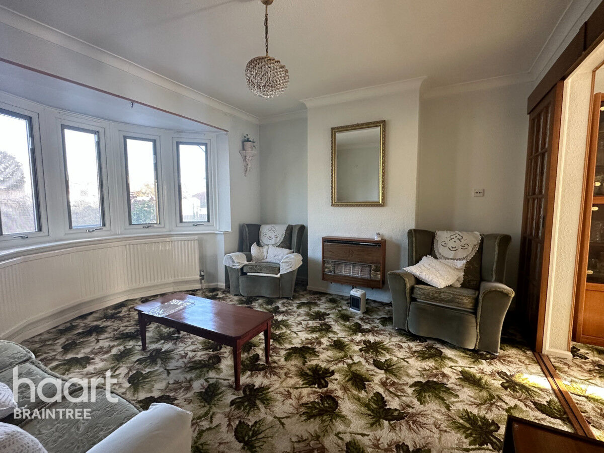 3 bedroom Semidetached house Haytor Close, Braintree £350,000 haart