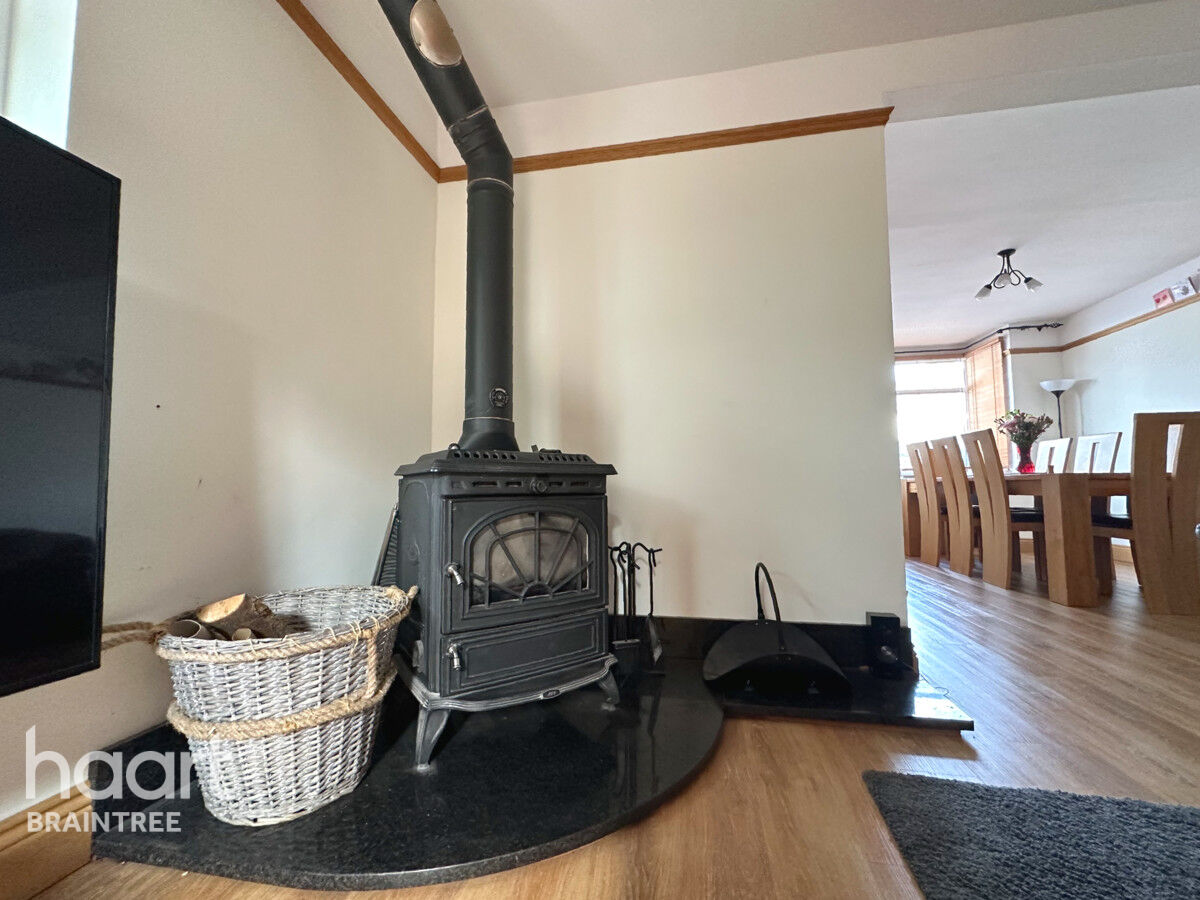 4 bedroom Semidetached house Warren Road, Braintree £475,000 haart