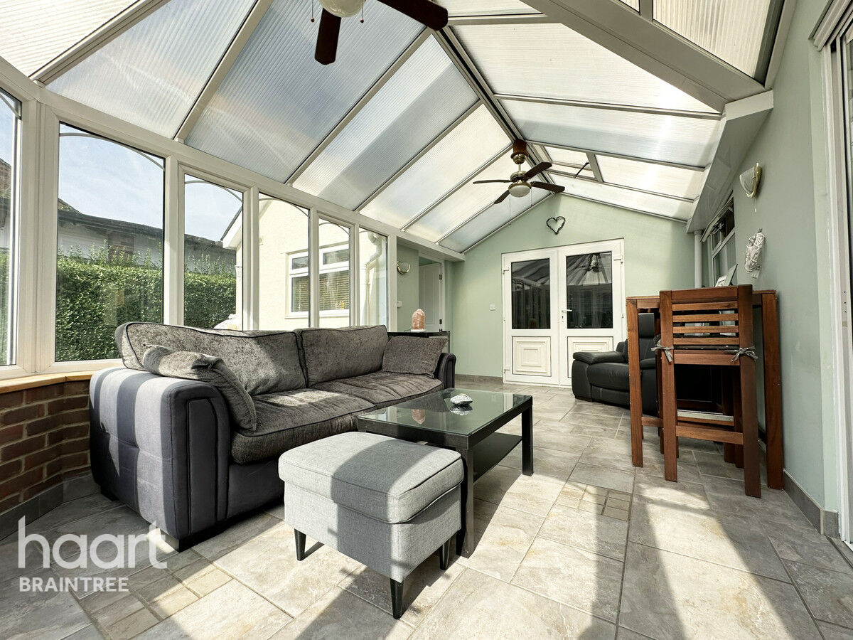 4 bedroom Semidetached house Warren Road, Braintree £475,000 haart