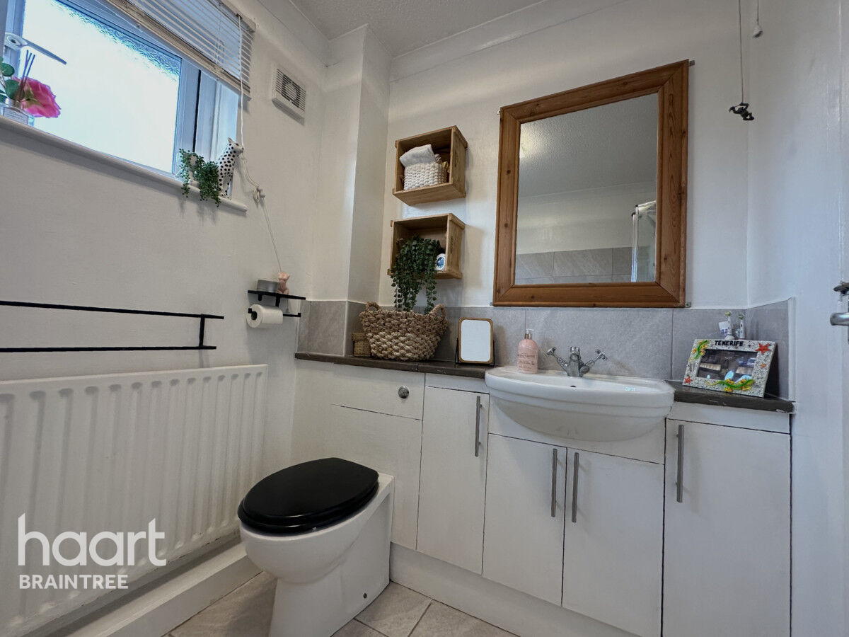 3 bedroom Terraced House Stubbs Lane, Braintree £300,000 haart