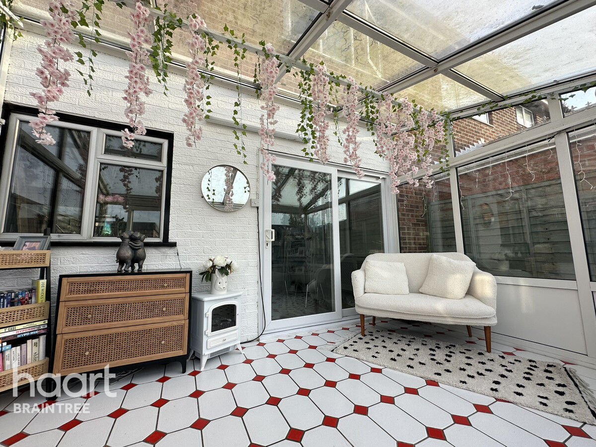 3 bedroom Terraced House Stubbs Lane, Braintree £300,000 haart