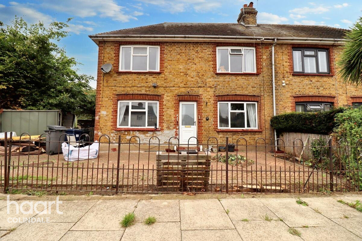 bedroom Semi-detached house Fryent Grove, NW9 £550,000 haart