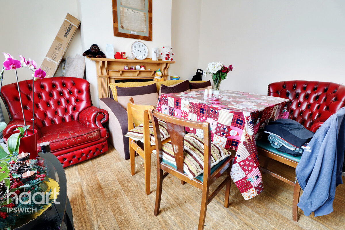 4 bedroom Town House Woodbridge Road East, Ipswich £200,000 haart