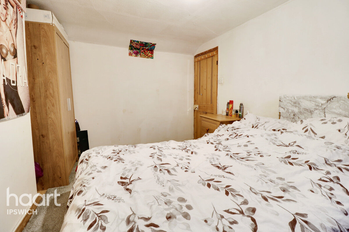 4 bedroom Town House Woodbridge Road East, Ipswich £220,000 haart