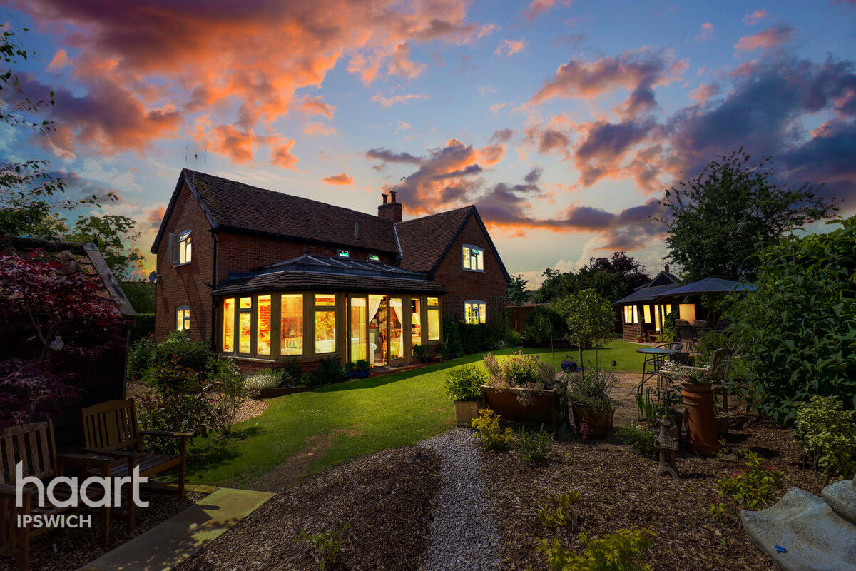 3 bedroom Detached house The Street, Ipswich £700,000 haart