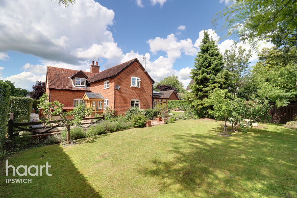 3 bedroom Detached house The Street, Ipswich £700,000 haart