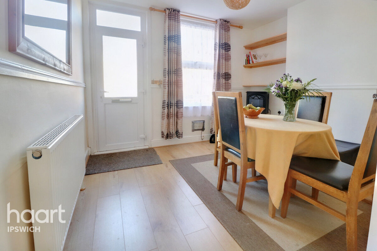2 bedroom Terraced House Spring Road, Ipswich £170,000 haart