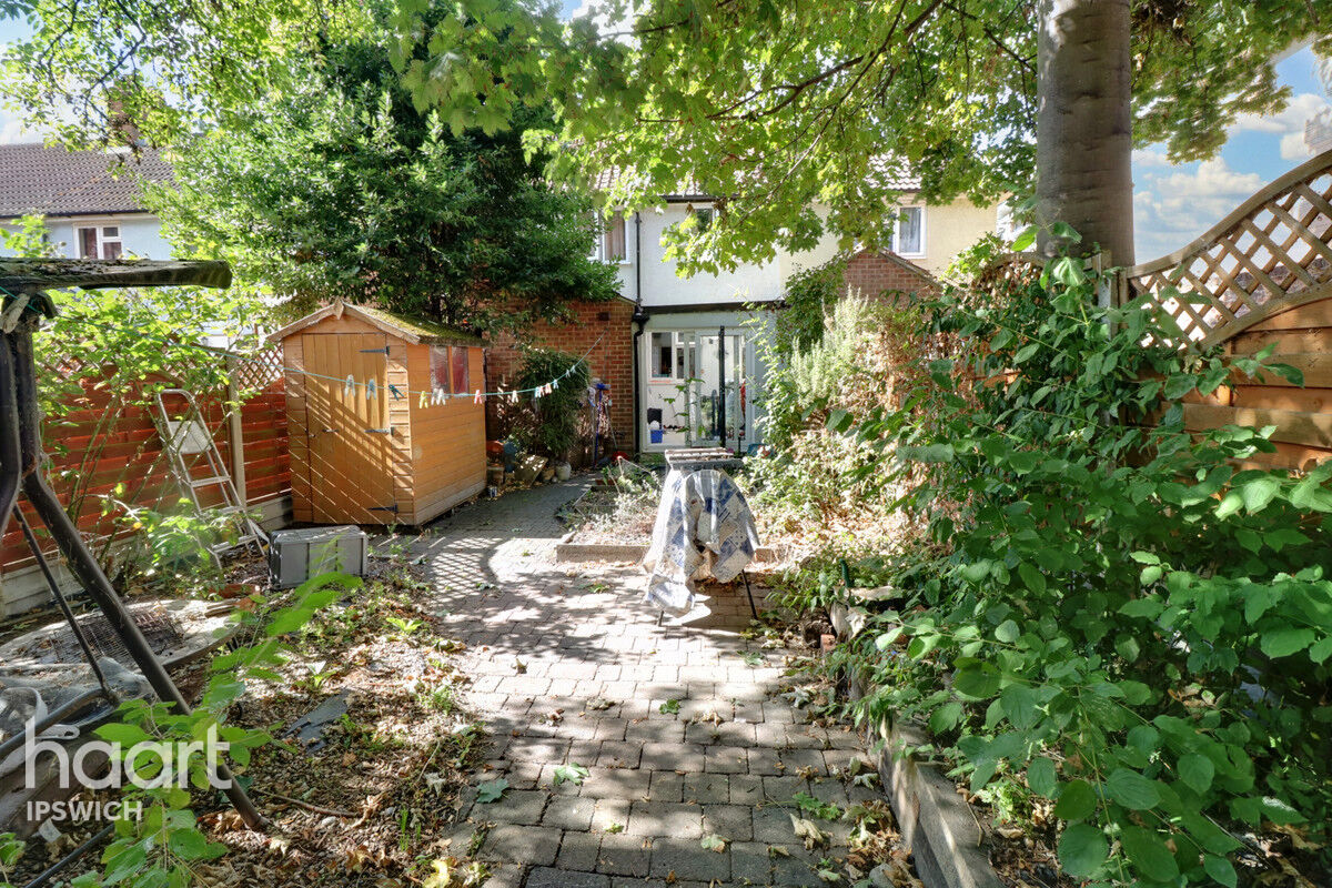 3 bedroom Terraced House Curriers Lane, Ipswich £245,000 haart