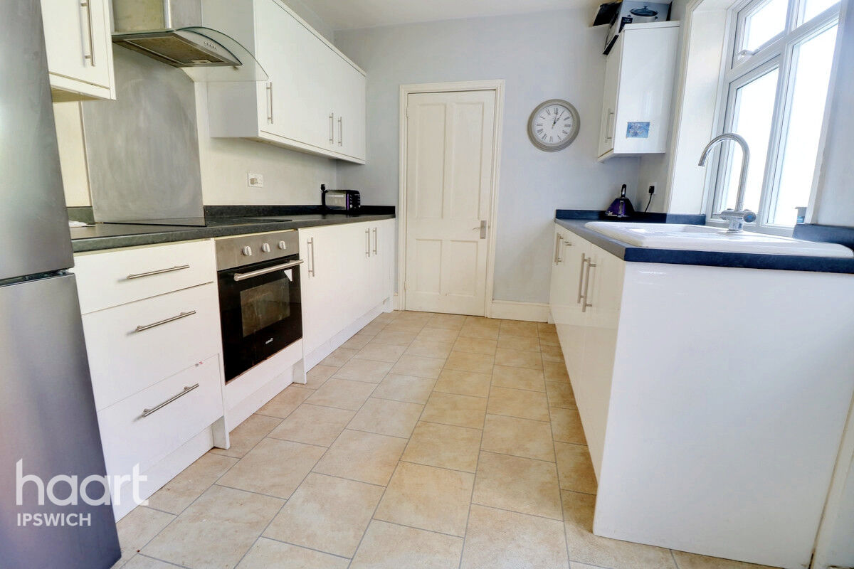 3 bedroom Semidetached house Sherrington Road, Ipswich £280,000