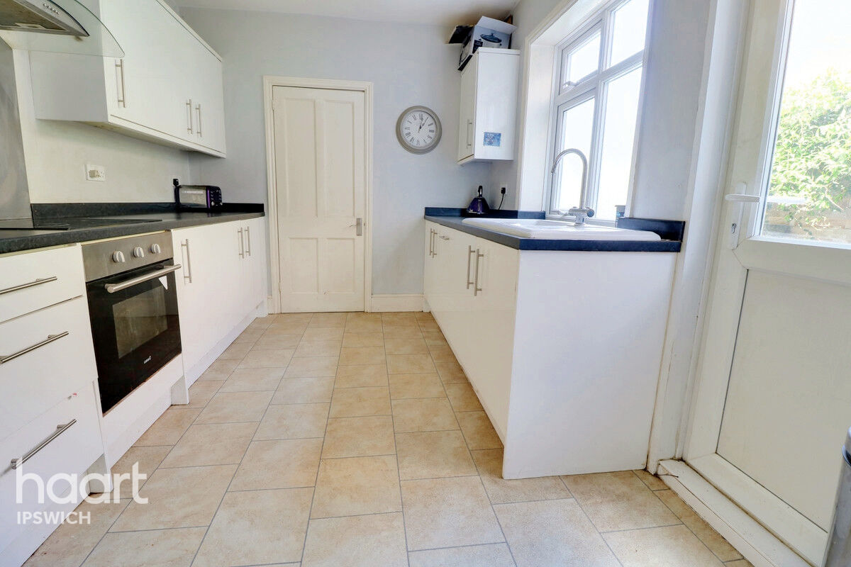 3 bedroom Semidetached house Sherrington Road, Ipswich £280,000