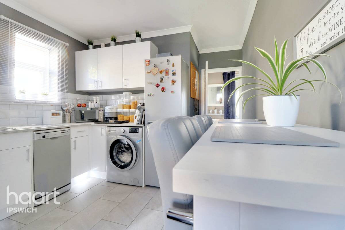 3 bedroom Semidetached house Kipling Road, Ipswich £230,000 haart