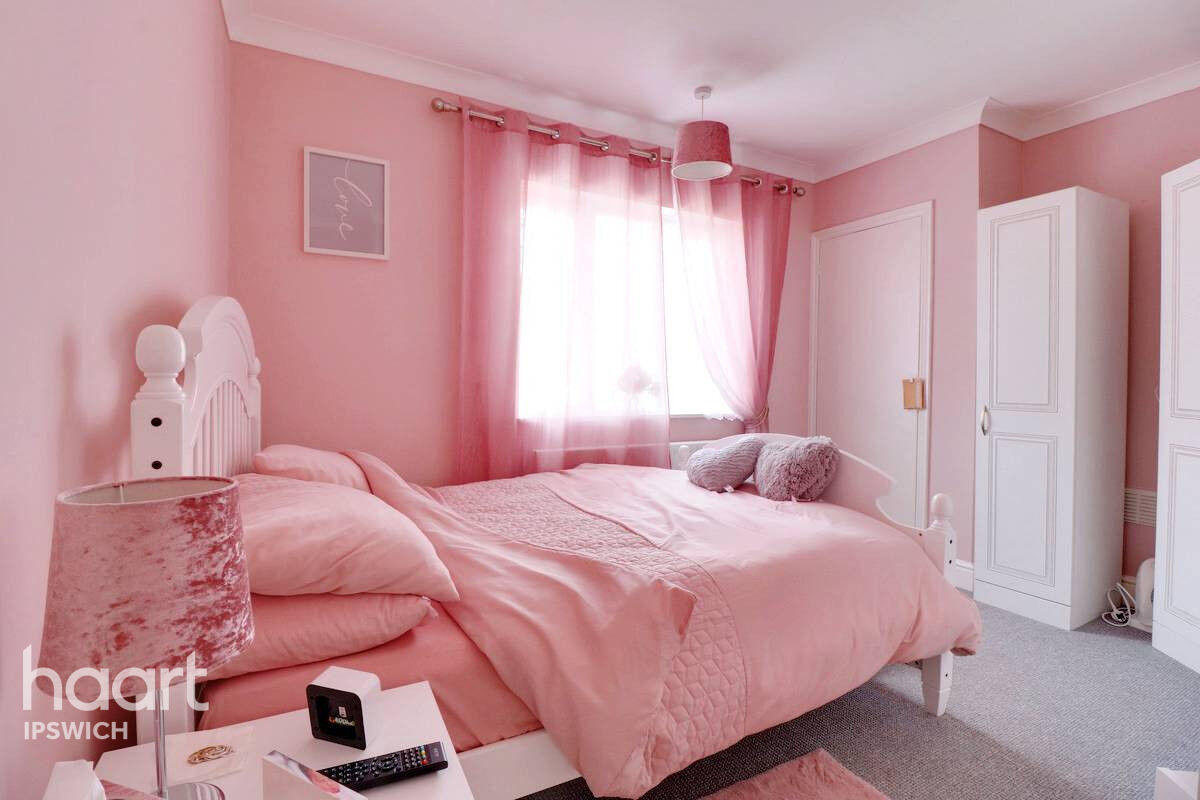 3 bedroom Semidetached house Kipling Road, Ipswich £230,000 haart