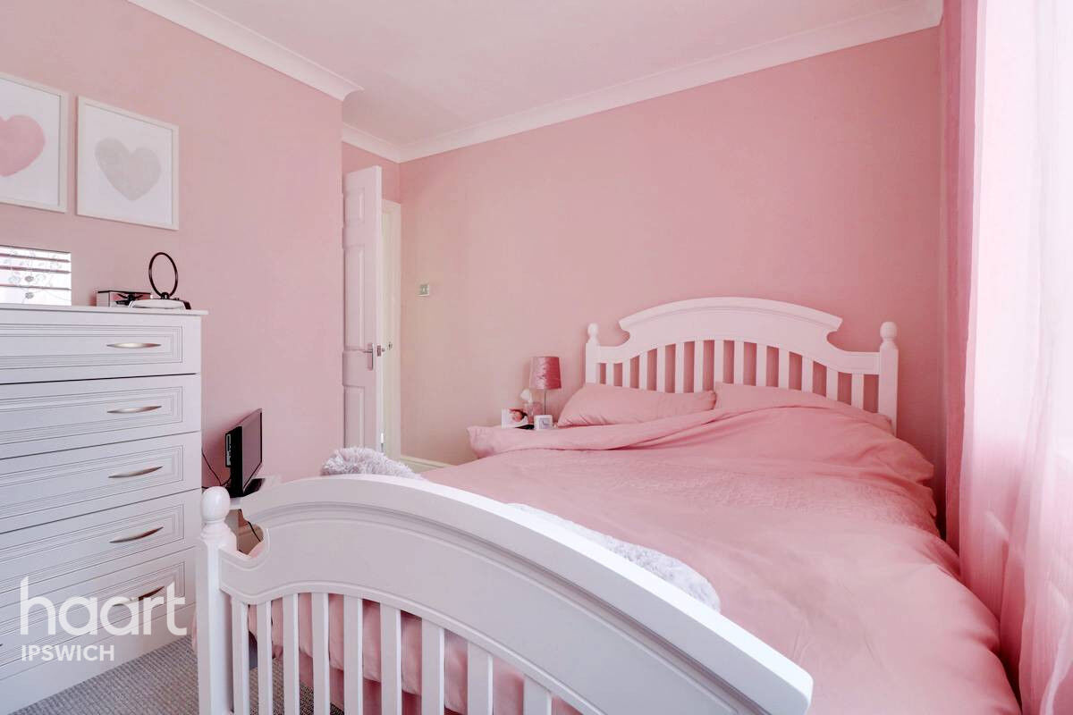 3 bedroom Semidetached house Kipling Road, Ipswich £230,000 haart