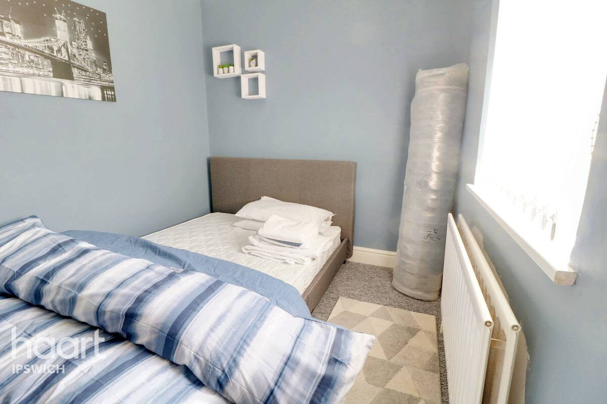 3 bedroom Semidetached house Kipling Road, Ipswich £230,000 haart